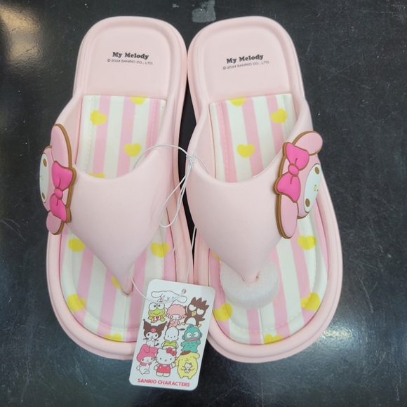 Brand New Sanrio My Melody Pink Heart Slippers US 7 - Picture 2 of 9